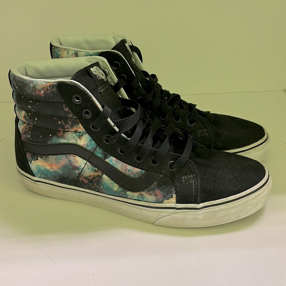 Galaxy high top Vans